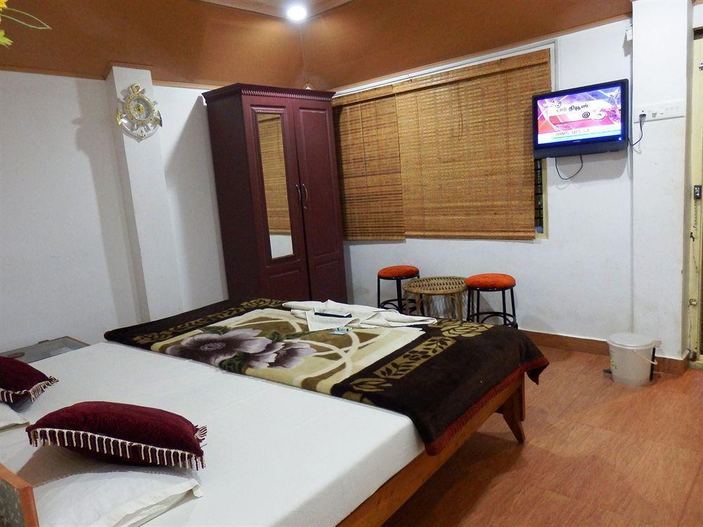 Green Garden Cottage Thekkady Exterior foto